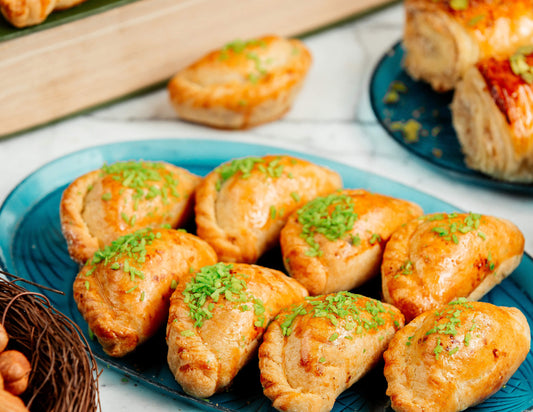 Baked Gulkand Gujiya